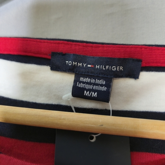 NWT Tommy Hilfiger Striped Boat Neck 3/4 Sleeve Top Nautical Buttons Size M - Picture 9 of 13